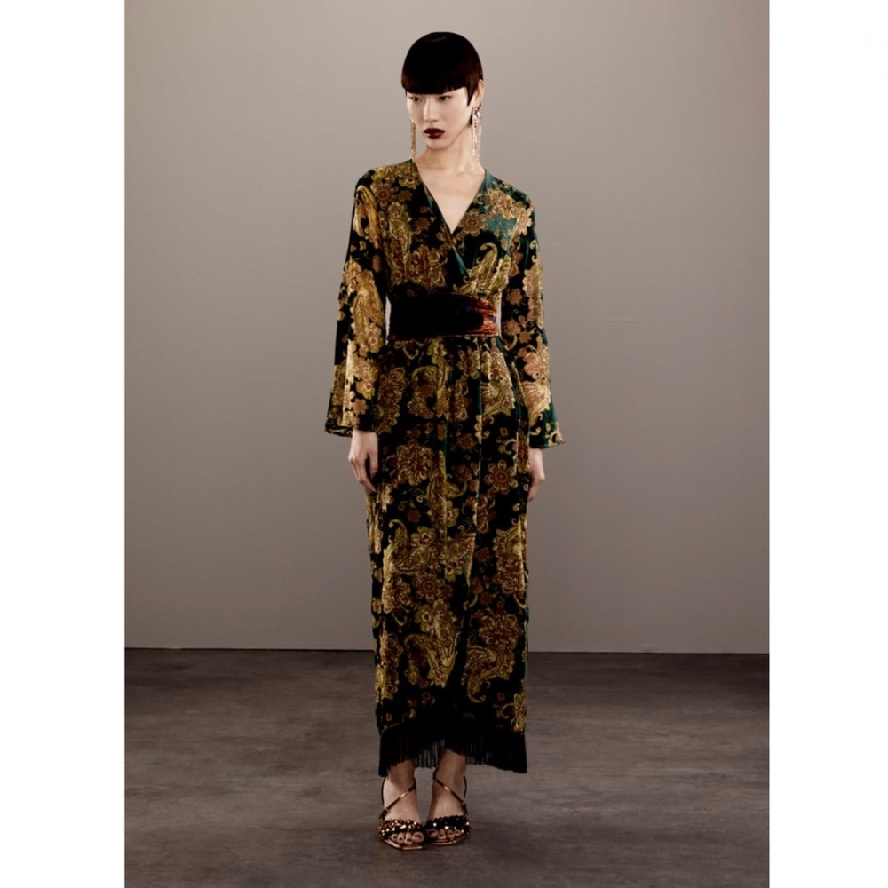 Zara FRINGED VELVET DRESS GREEN